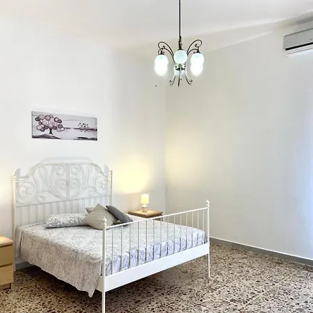 Appartement La Casa Di Nina à Surano Extérieur photo